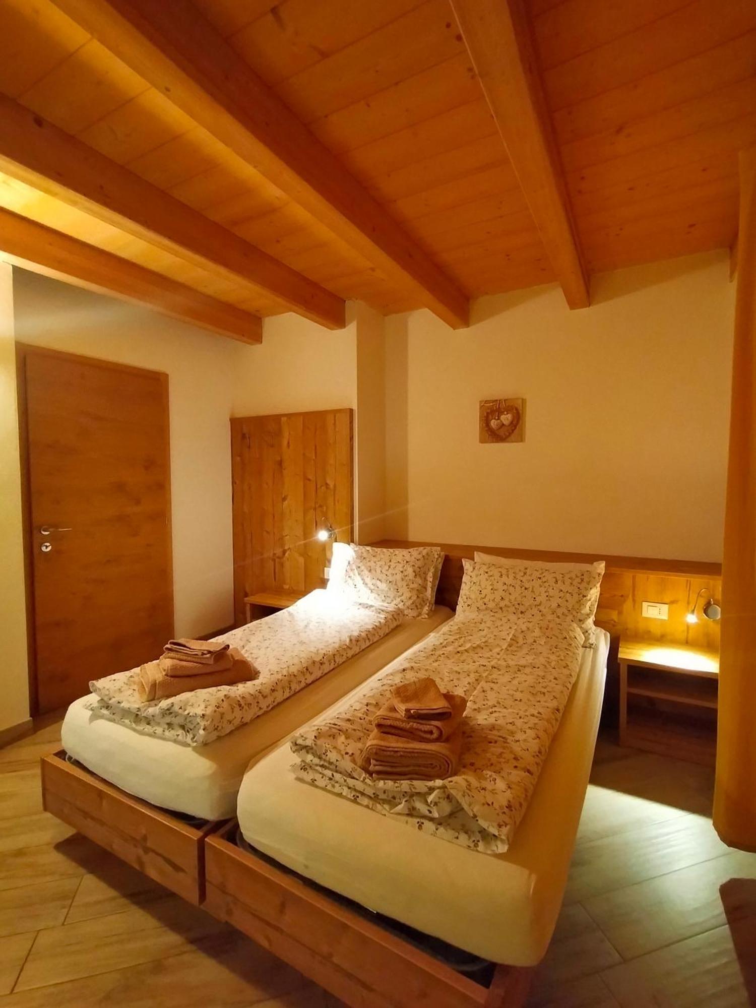 Appartamento Morettina Con Terrazzo Levico Terme Bagian luar foto